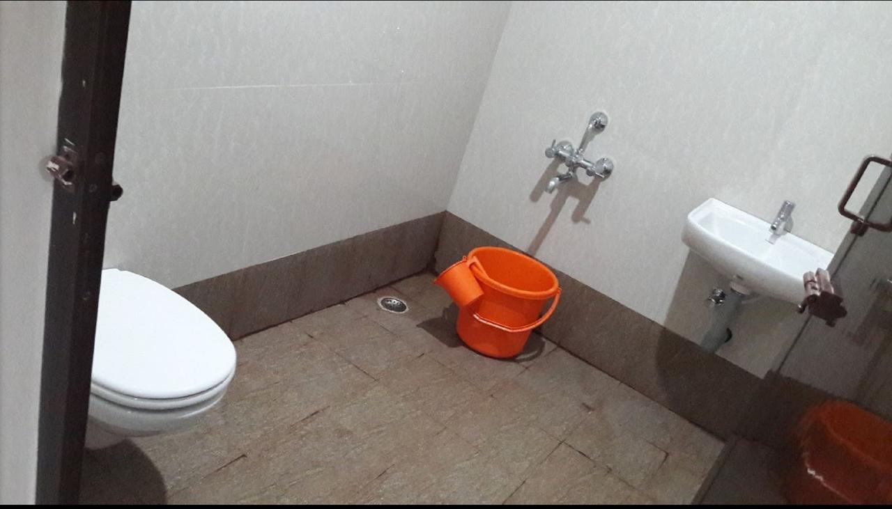Hotel Gowri Sankar Ambāsamudram Kültér fotó
